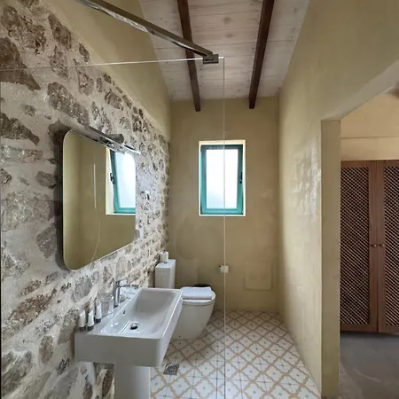 Kalesma Appartement Himare